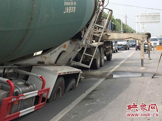 事故現(xiàn)場(chǎng)