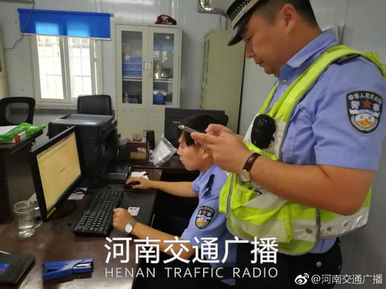 目前，邵某已被六大队控制，随后将移交郏县公安进行处理。