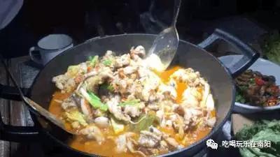 十二道炭火烤鱼