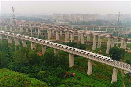 郑州铁路局将启用新列车运行图 周四首开到南
