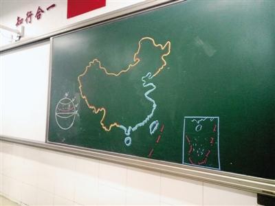 郑州一中学老师随手能画中国地图:基本功不能丢