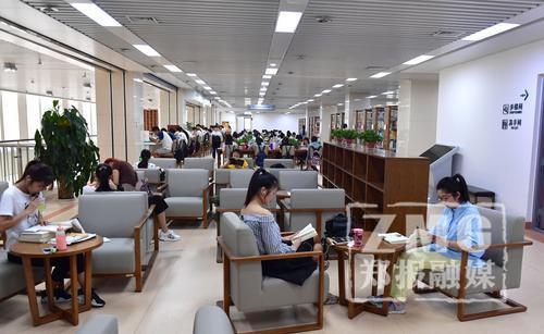 除了讀書學習，還能3D視聽，體驗錄播