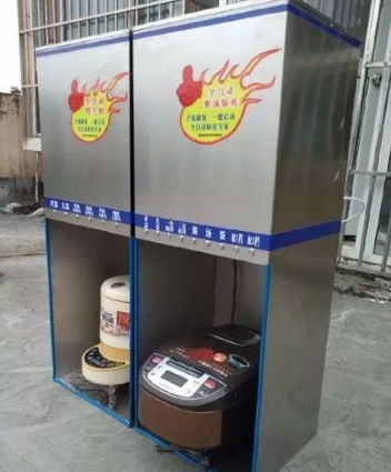 漯河小伙发明自动做饭机 蒸馒头米饭手机上一