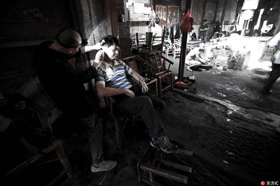 都人的宵夜:鱿鱼西施、鲜嫩烤串、徐亮烤蹄,生