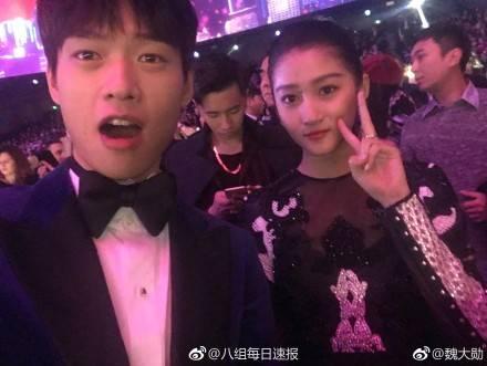 后来终于坐下了,