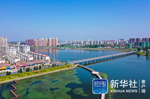 这是河南省信阳市光山县官渡河一角（2020年8月18日摄，无人机照片）。新华社发（谢万柏 摄）