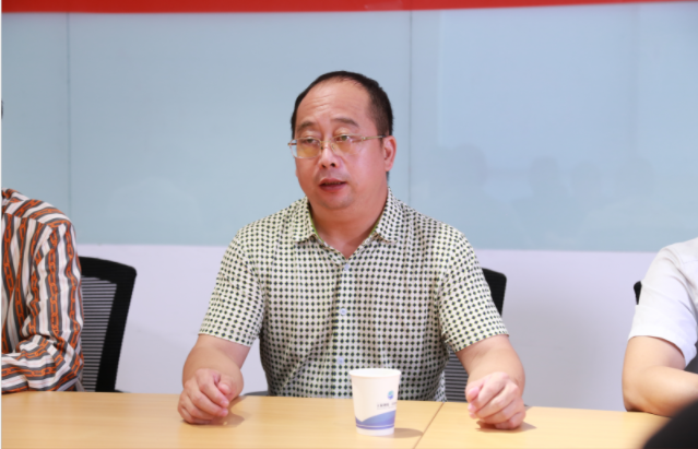 董事长魏峰_横峰县魏峰(2)