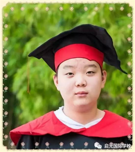 八中航模特长生谷启翔
