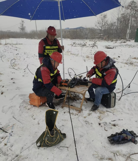 巡检2万站址、发送短信1.2亿条……河南通信业交出抗冰保通“