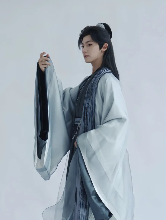 鹿荼白饰荷花花神