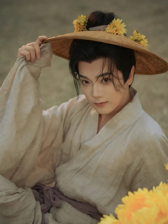 杰桑饰水仙花花神