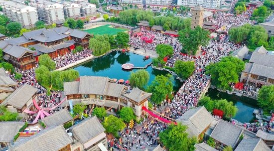 河南文旅市场热度延续 五一假期旅游收入354.2亿元