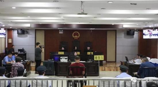 强迫业主高价买水泥沙子 禹州装修霸恶势力被扫除