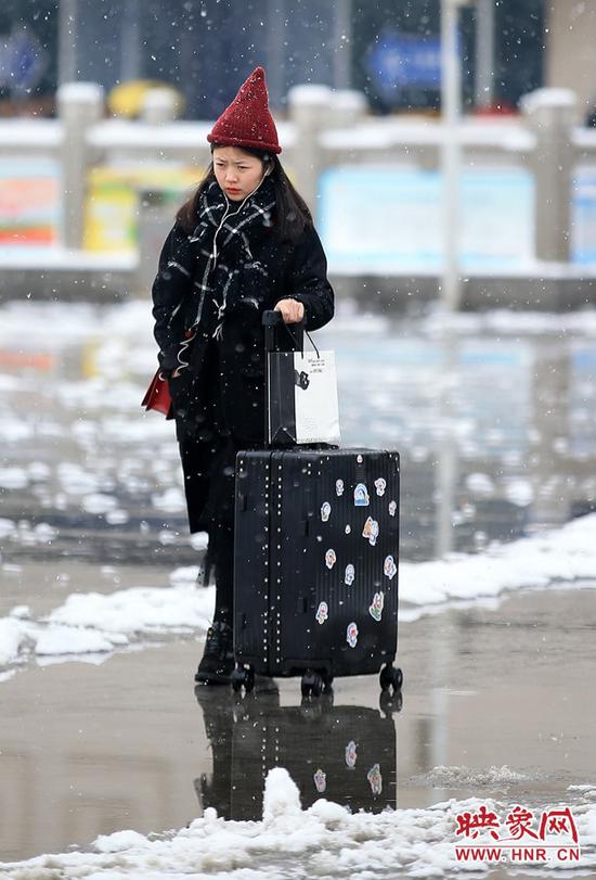 一場(chǎng)瑞雪牽絆了多少人的腳步