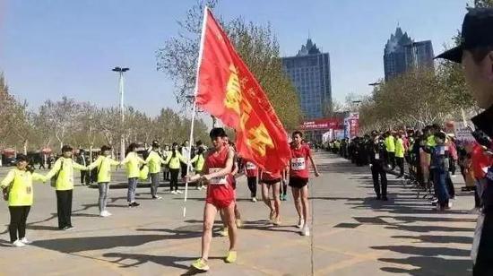 跑步英雄出少年
