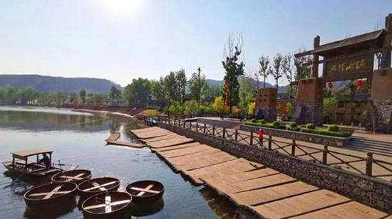 （保定易縣戀鄉(xiāng)·太行水鎮(zhèn)秀美風(fēng)光。徐巧明&nbsp; 攝）&nbsp;