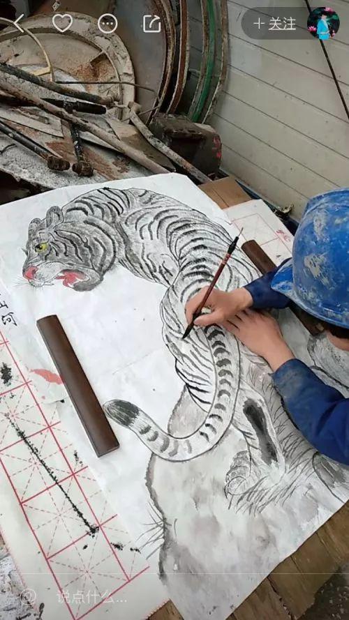 愛曬女兒的90后奶爸