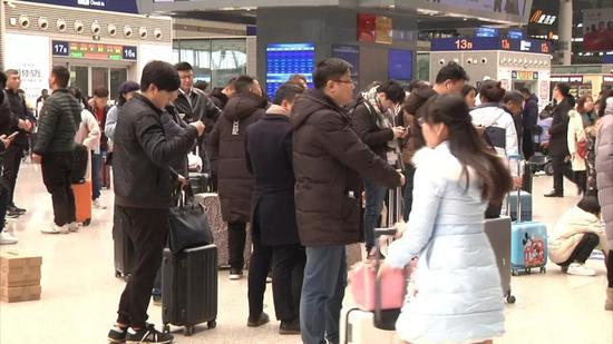 鄭州火車站 加開72個班次