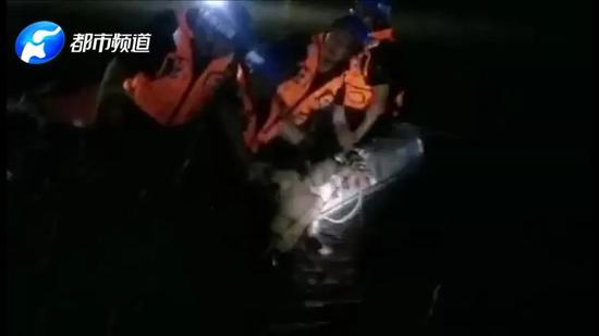 8月2日晚上9点多 洛阳一9岁男孩溺亡