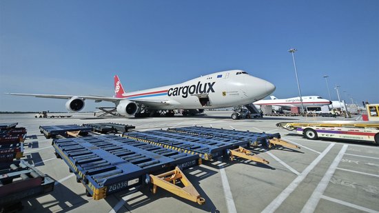 突破年货运量峰值！郑州机场今年货运量超70.5万吨