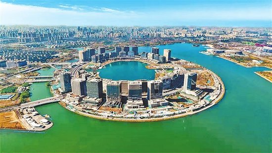 郑州金融岛。 本报记者 聂冬晗 摄