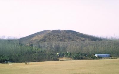 洛阳邙山陵墓群考古揭秘 汉封土改方为圆影响至今