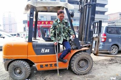 駕車已經(jīng)成為羅雨的一門技能