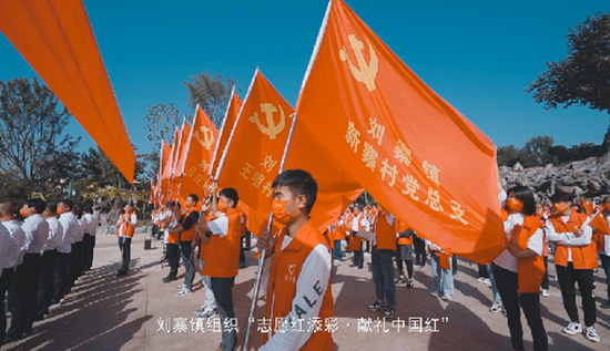 国庆七日:“绿城使者”“红”动绿城