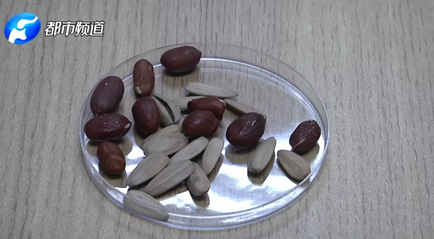 而三歲以上的更多集中在學習用品上