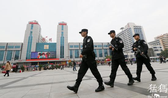 洛陽：整治治安亂點(diǎn)助推掃黑除惡 嚴(yán)查歌舞娛樂、洗浴按摩等重點(diǎn)場(chǎng)所