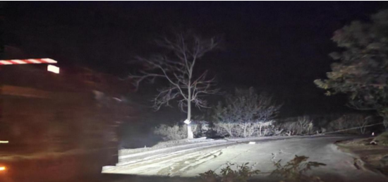 通信电缆即将触地