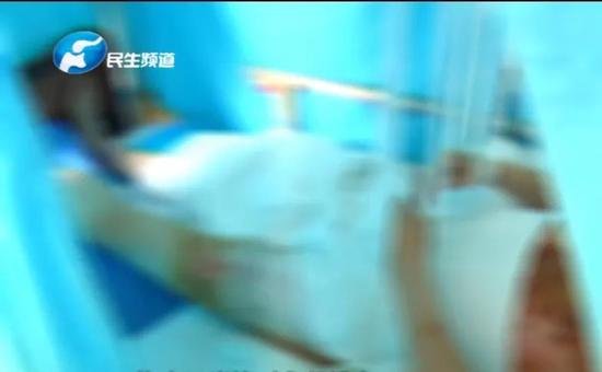 洛陽男子端起滾熱火鍋潑向妻子同學 致其大面積燒傷