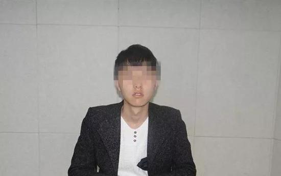 網友:你是魔鬼還是秀兒