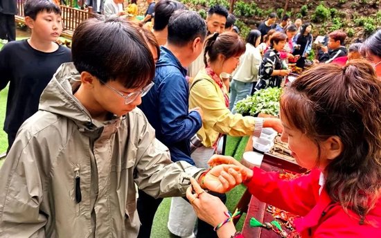 洛阳王府竹海景区邀请游客体验非遗