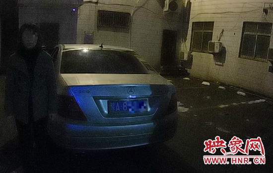 女子深夜酒后携孩童驾车,漠视法规被查处