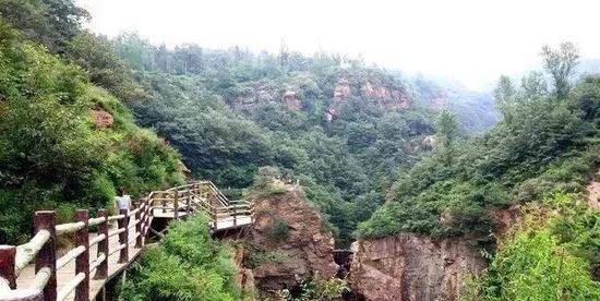 伏羲大峡谷