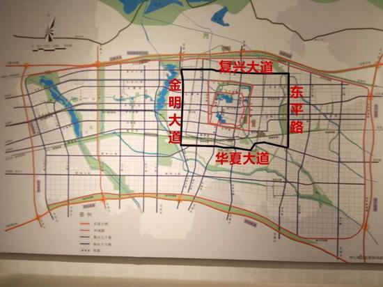 东平路还不完整。复兴大道也需向东延伸,华夏大道东段,目前尚未完工。