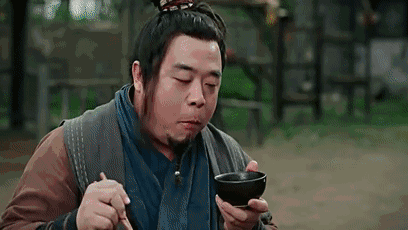 小微前阵子去菜市场买了只鸽子,