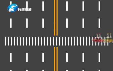 因?yàn)闆]有紅綠燈