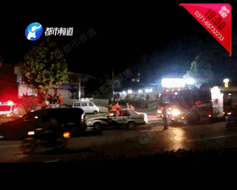 河南洛阳：男子夜市持刀乱砍特
