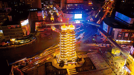 小剧场 大世界