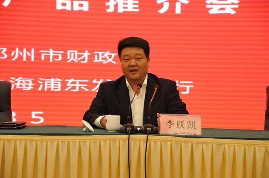 �ַ�����֣�ݷ��У��ƹ������ɹ���ͬ����������С΢��ҵ��չ