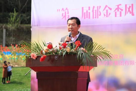 武廟鎮(zhèn)黨委副書記徐永學講話