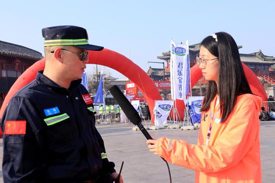 作者：韵动中国·2018君乐宝郑开国际马拉松赛注册大学生记者 李依宁