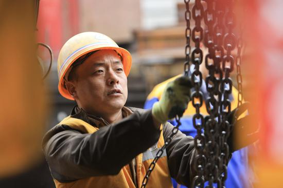 緊張有序?qū)Ｐ牟倏? data-link=