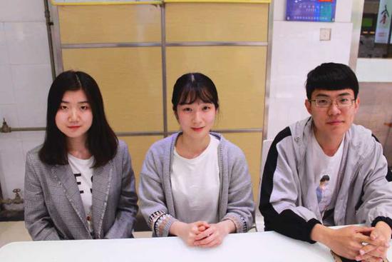 （左：李敏琪，中：皇甫秦玉，右：謝梓園）