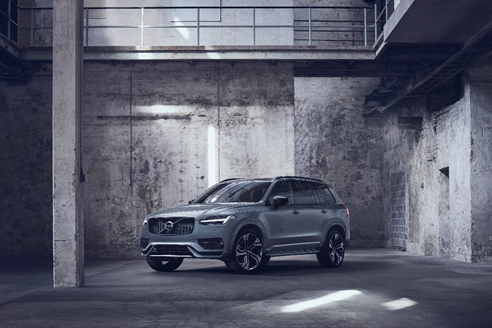 ( XC40 P8 Recharge ;图片来源:沃尔沃汽车)