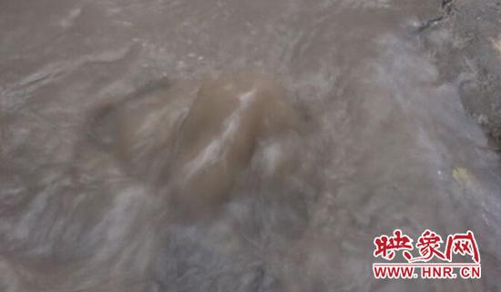 暖氣管爆裂現場