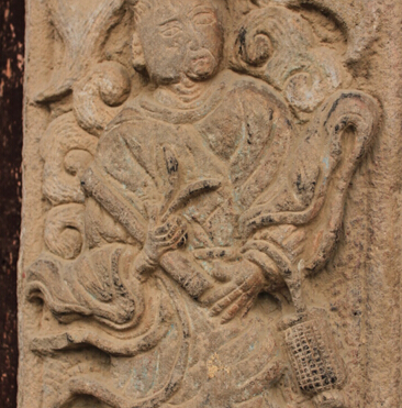 歷經(jīng)千年的石雕栩栩如生