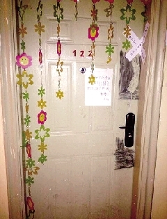 發生血案的宿舍已被警方貼了封條